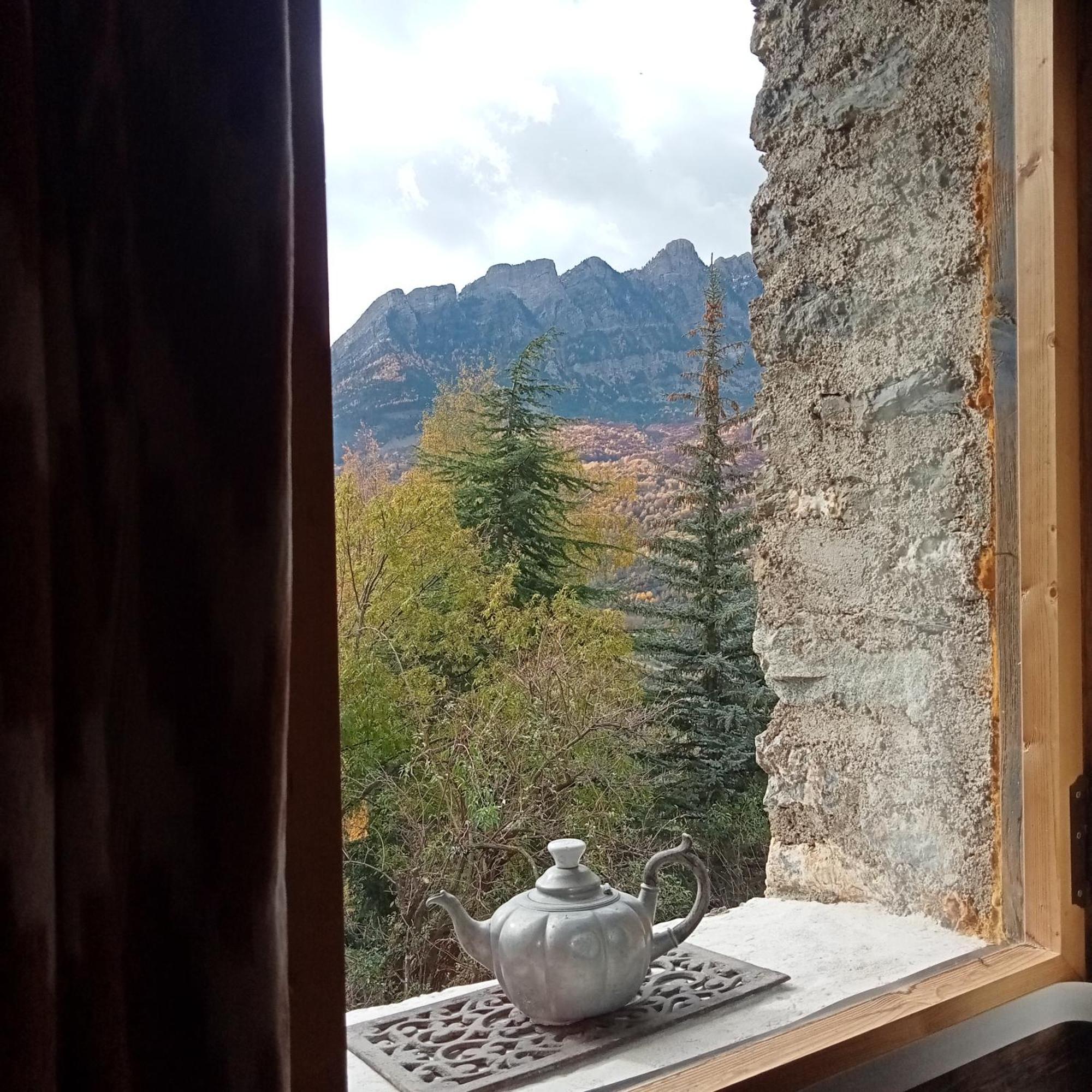 Suite En Cuadra Pajar, Casa Rural Hoz de Jaca Εξωτερικό φωτογραφία