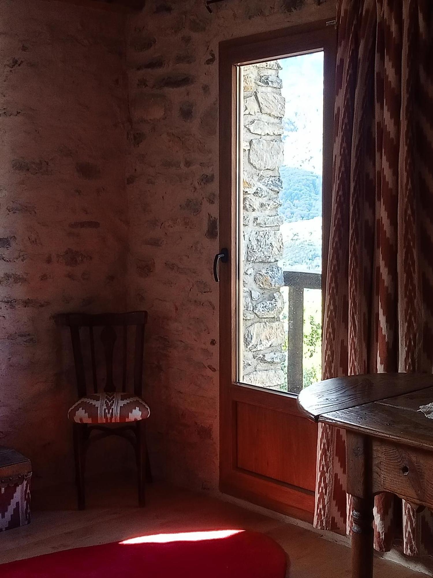 Suite En Cuadra Pajar, Casa Rural Hoz de Jaca Εξωτερικό φωτογραφία